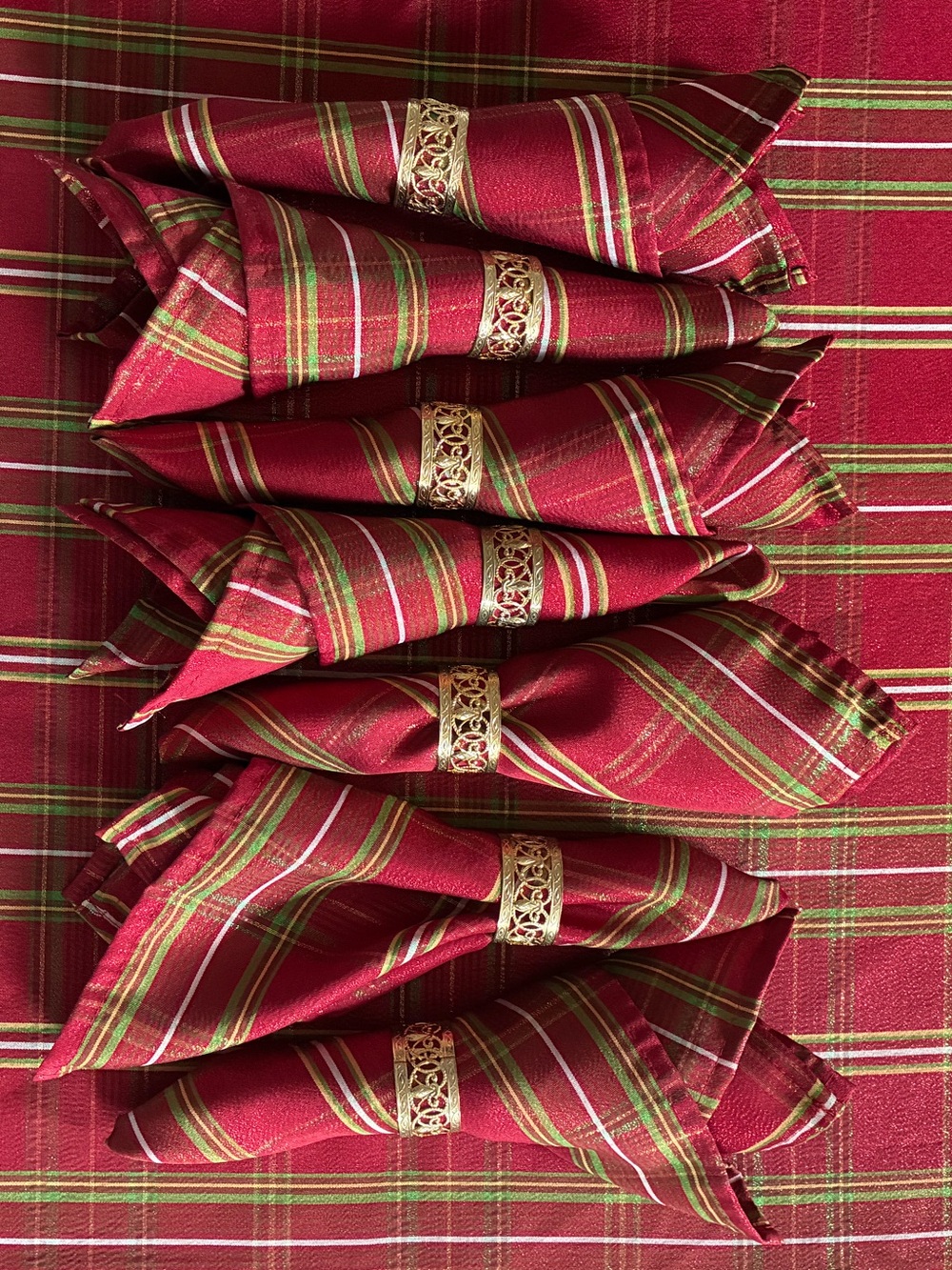 Holiday Bundle 7 Plaid Napkin Set with Gold Napkin Rings & Tablecloth 60” × 120”